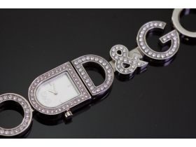 【D&G　ドルチェ&ガッバーナ】DAY&NIGHTジュエリーウォッチDW0129
